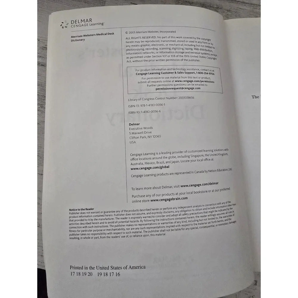 Merriam-Webster Medical Desk Dictionary Revised Edition Paperback 9781418000561